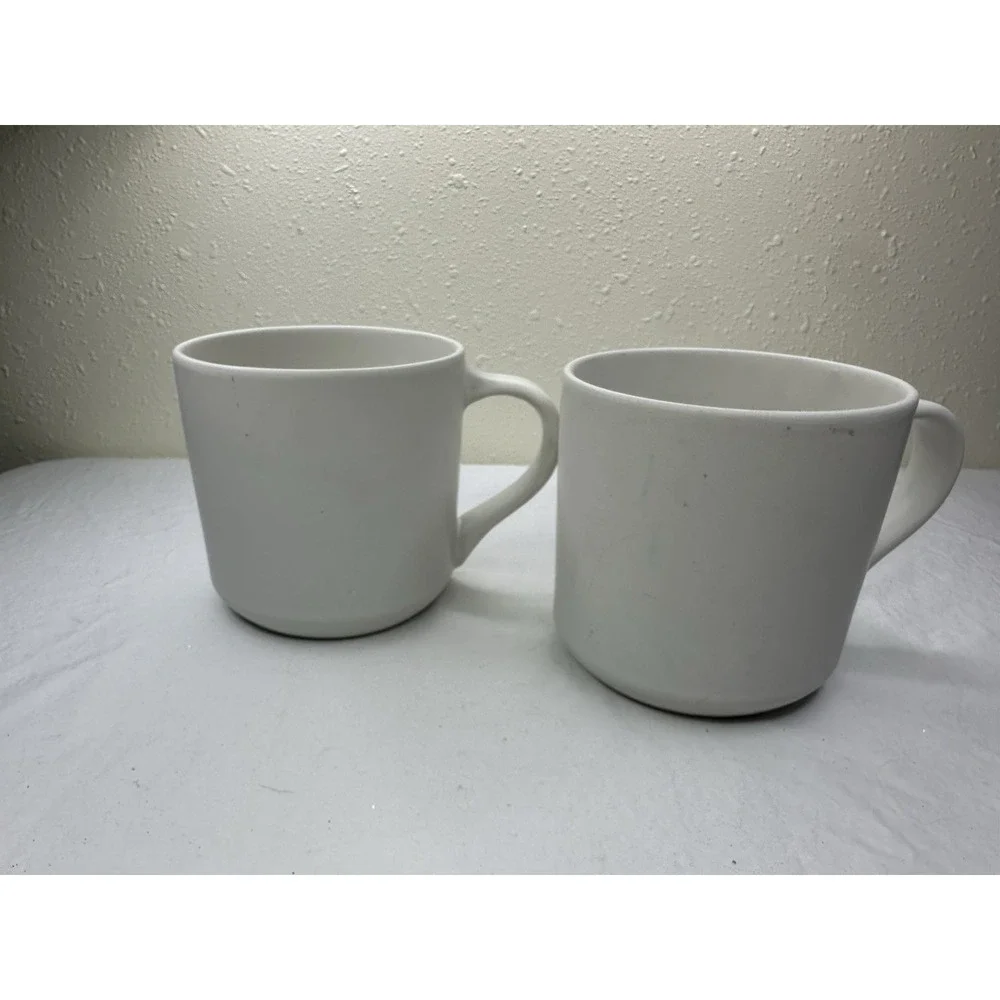 Pottery Barn Mug Christmas Initial A Wreath Set of 2 Ceramic